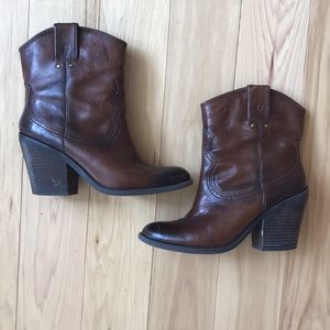 Lucky Brand cowgirl booties 7.5